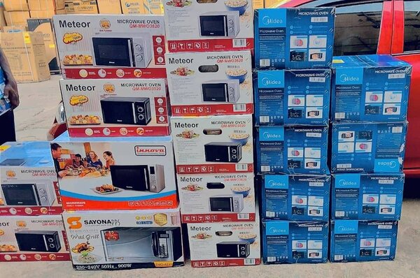 Midea 20 Liters microwave oven