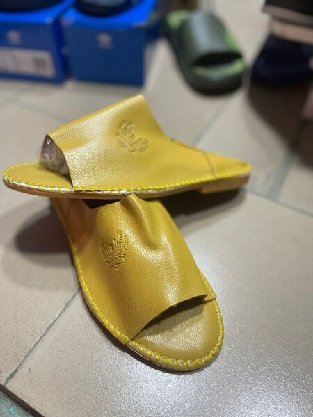 Claquettes confortables en cuir