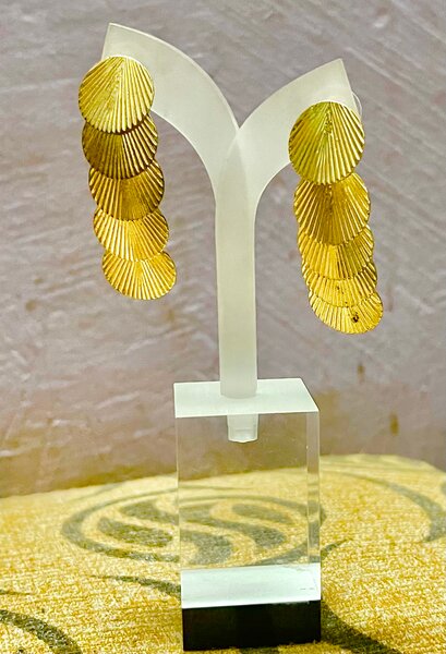 Boucles d'oreilles coquillage dorées