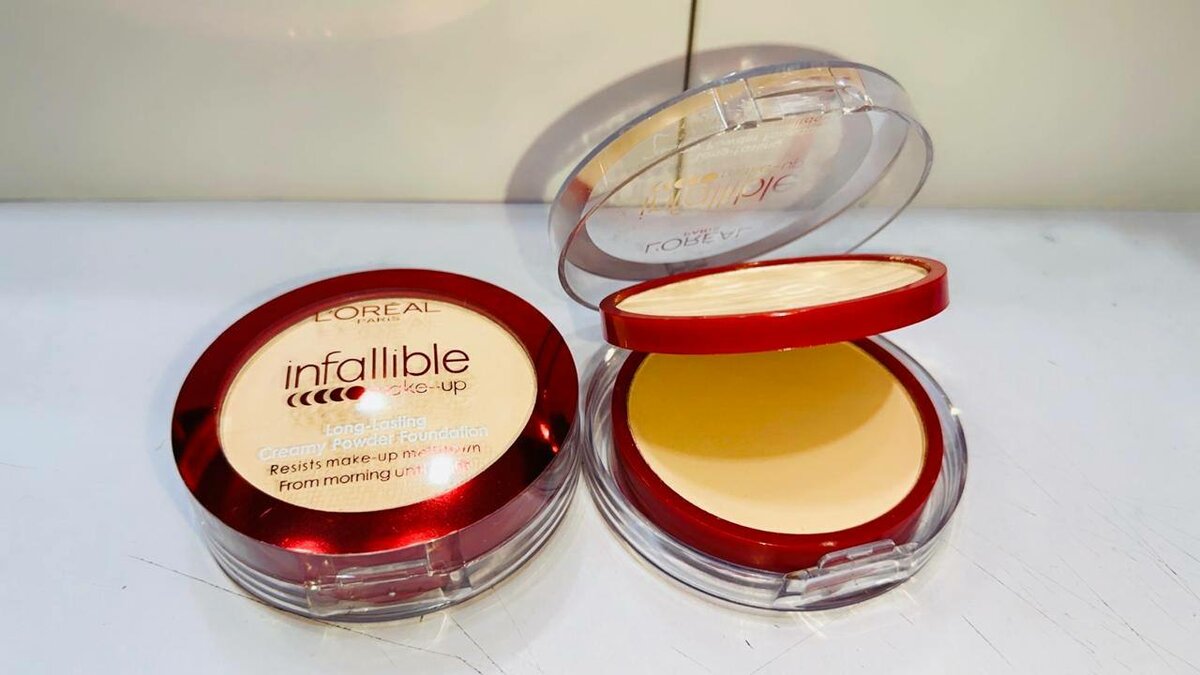 L'Oréal face powder