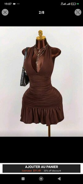 Robe moulante marron élégante