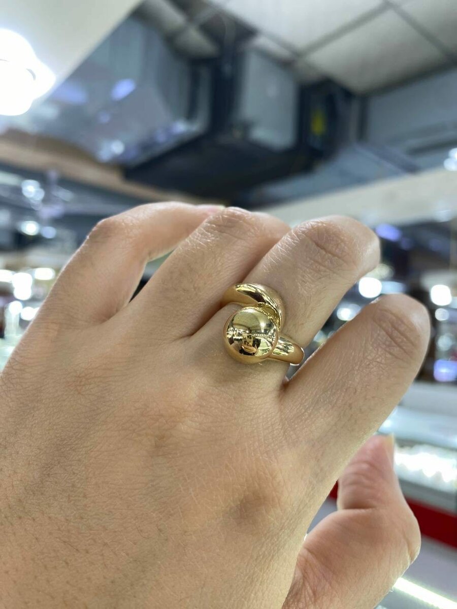 Кольцо шарик в жёлтом золоте