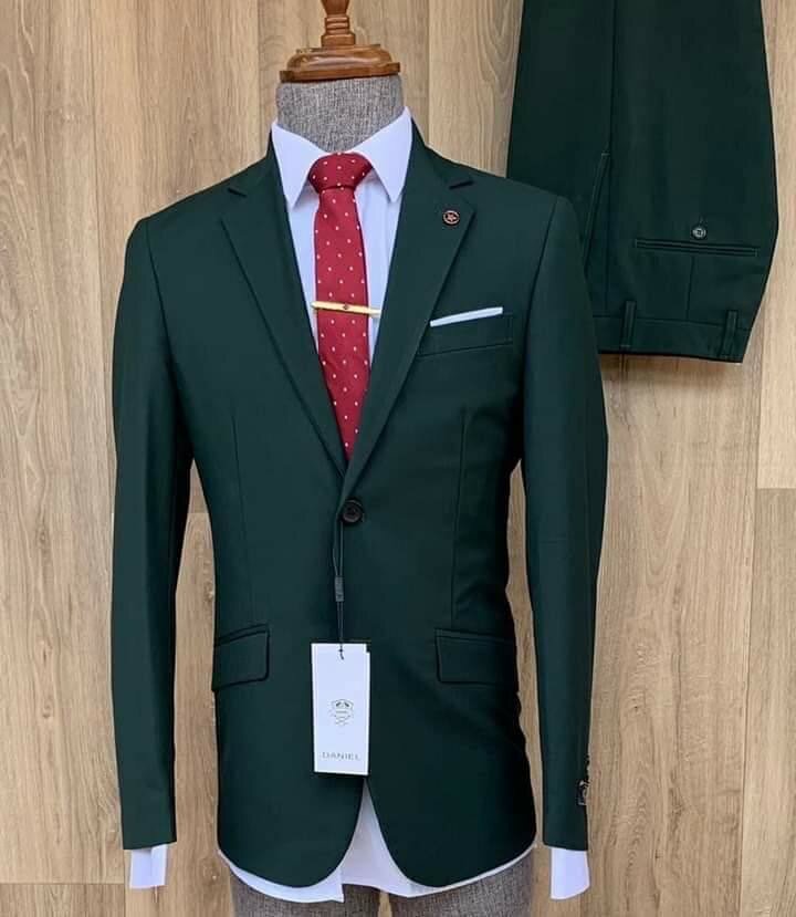 Vestes et costumes disponibles taille 30 32 34 36 38 40 42