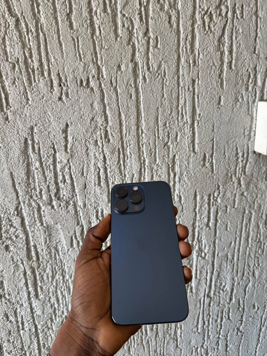 15 pro max 256gb Esim unlocked