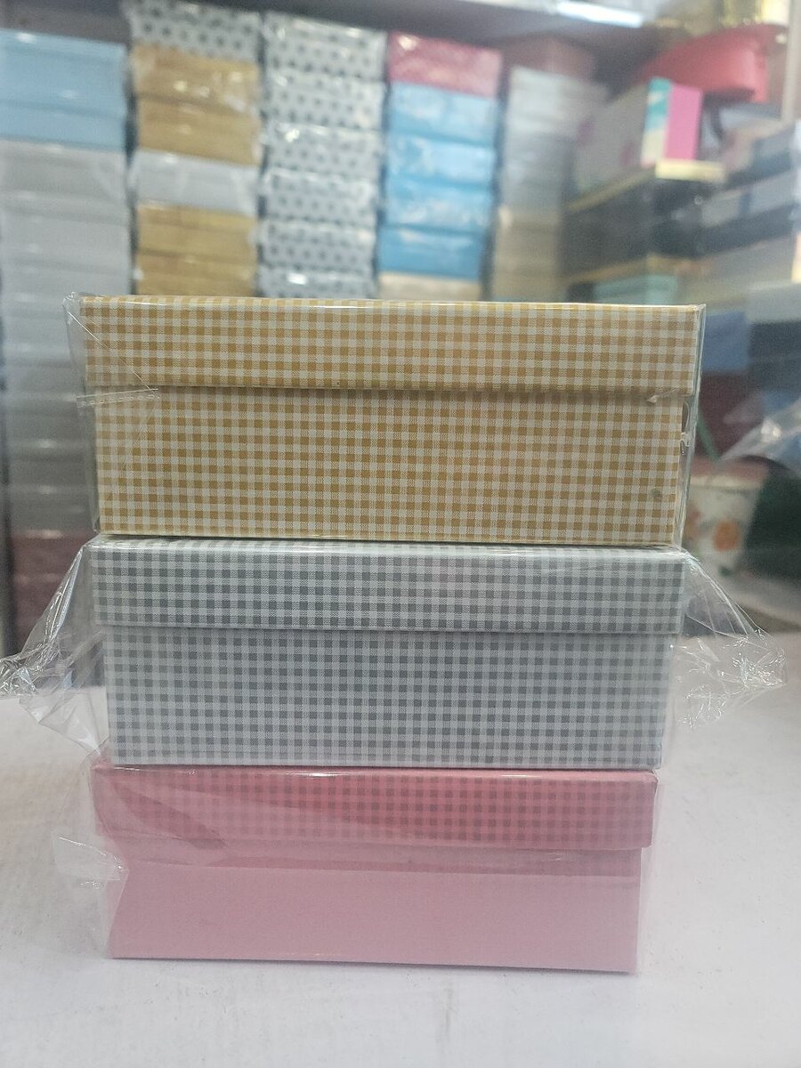 Gift boxes / suit boxes / birthday surprise gift box/wedding