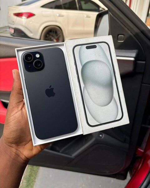 locked iphone 15 128Gb E-sim