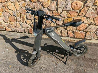 Trottinette électrique pliable