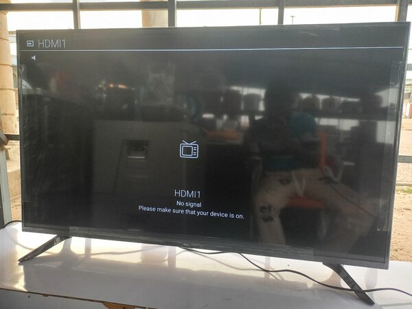 TCL Smart TV - 43" - Andriod