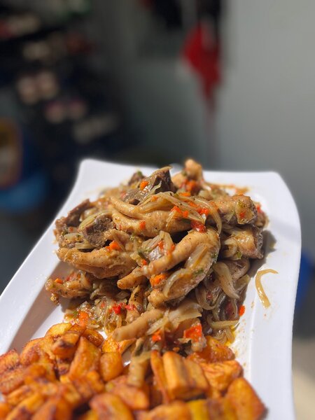 Patte de poulet sauté+rogon