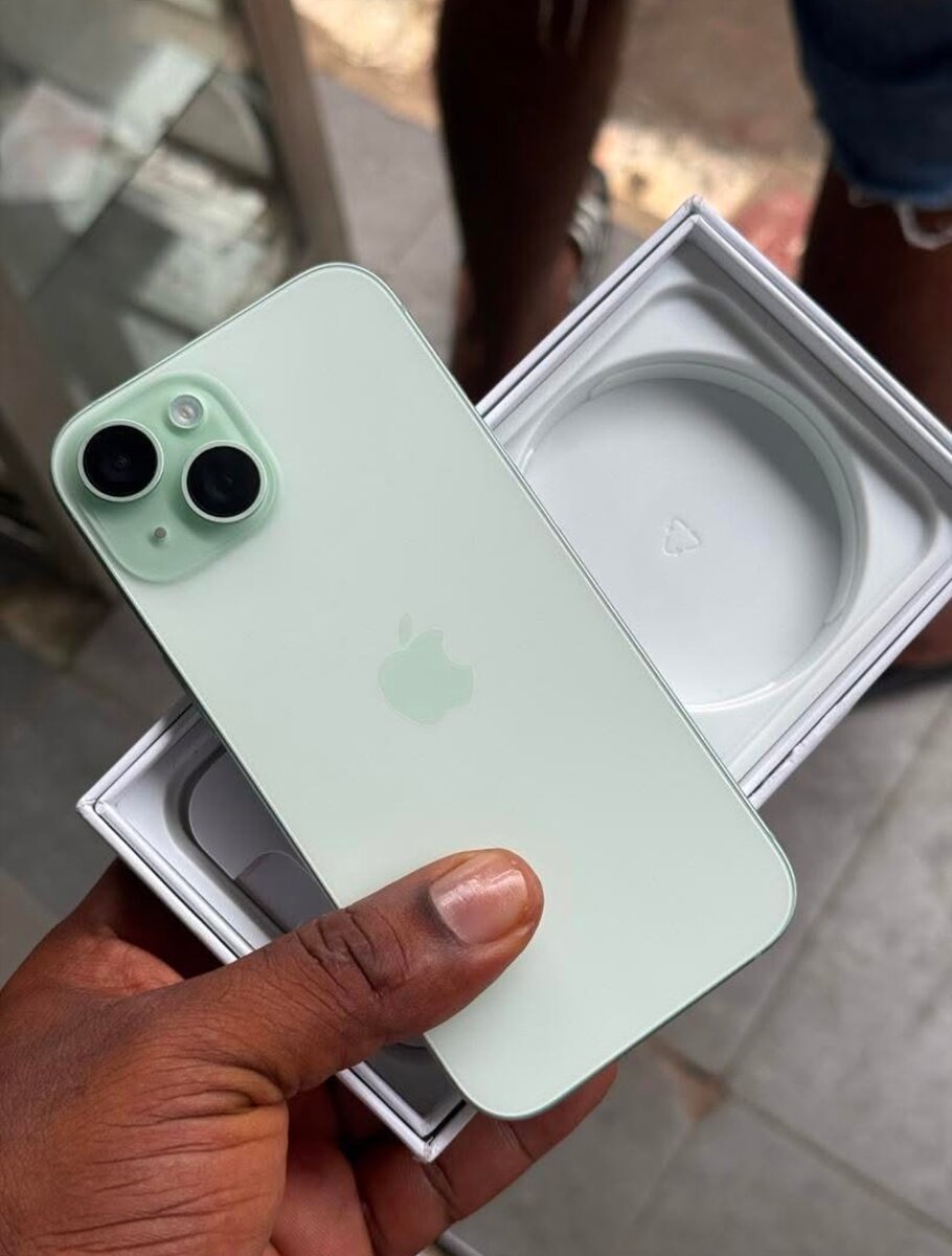 iPhone 14 Bleu & Vert
