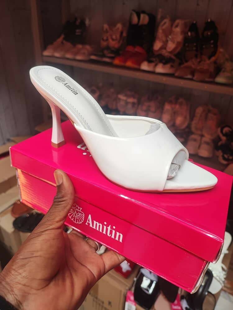 Sandales à talon élégantes