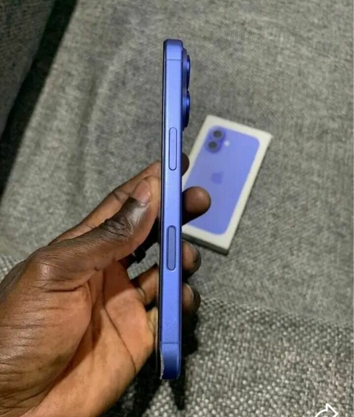 iPhone Bleu Nouveau Modèle