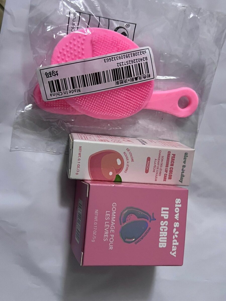 Ensemble Gommage Lèvres et Brosse