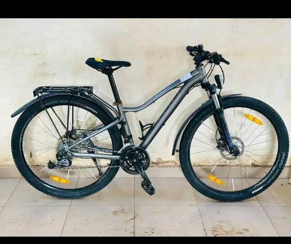 Vélo de montagne Akoda robuste