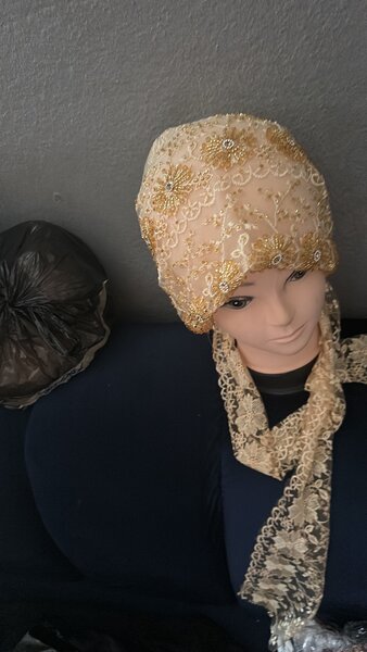 Écharpe perlée élégante