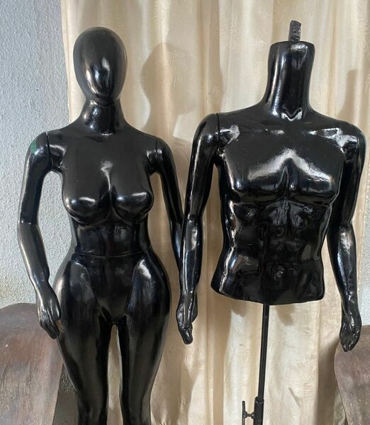 Mannequin Femme Doré ou Noir