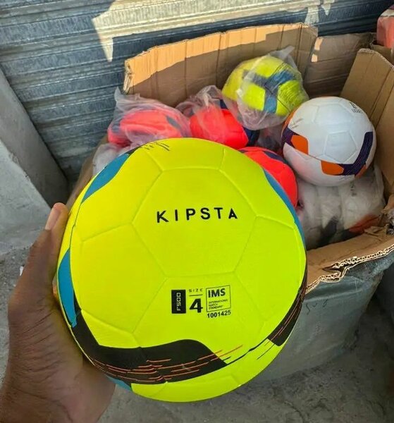 Ballon de foot Kipsta taille 4