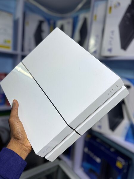 Ps4 Fat blanche