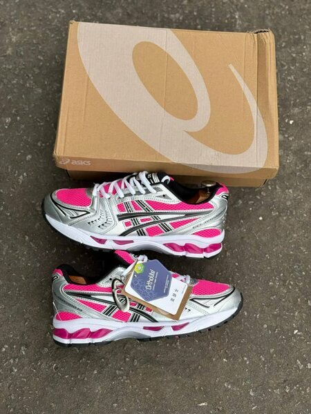Asics rose argent running homme 40-45