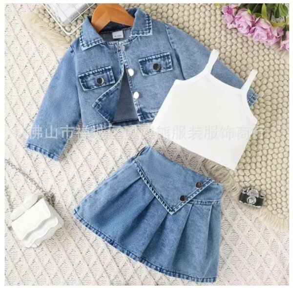 Ensemble en jean pour enfants