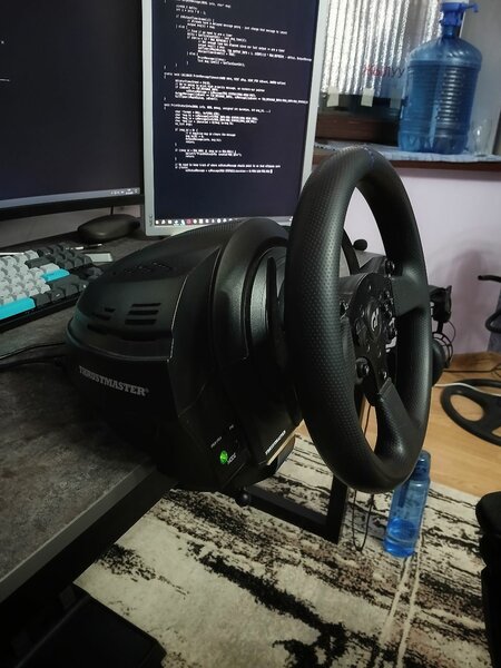 Игровой руль Thrustmaster T300RS