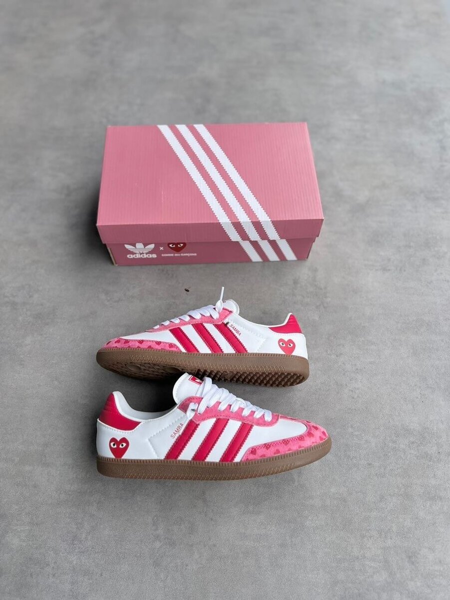 Adidas sneakers roses et blancs