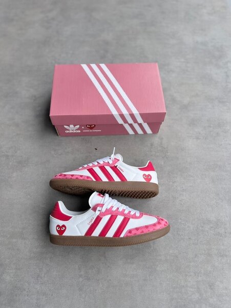 Adidas sneakers roses et blancs