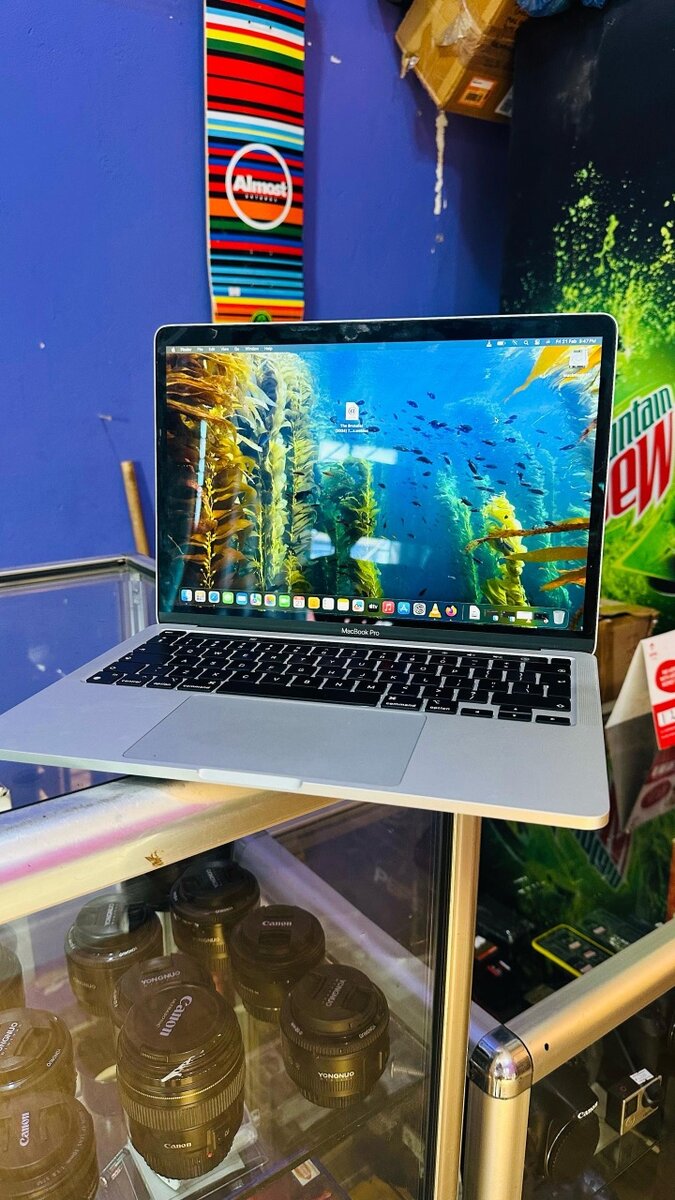 MacBook Pro 2022 U.K  *M2 Chip