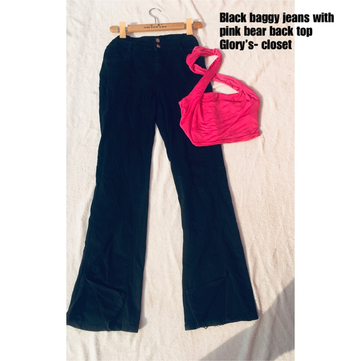 Baggy jeans with crop top