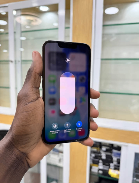 iPhone dernier modèle noir