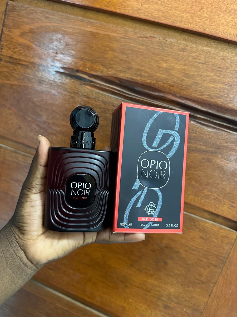Parfums Opio Noir, Champ de Rose, Iris Oud