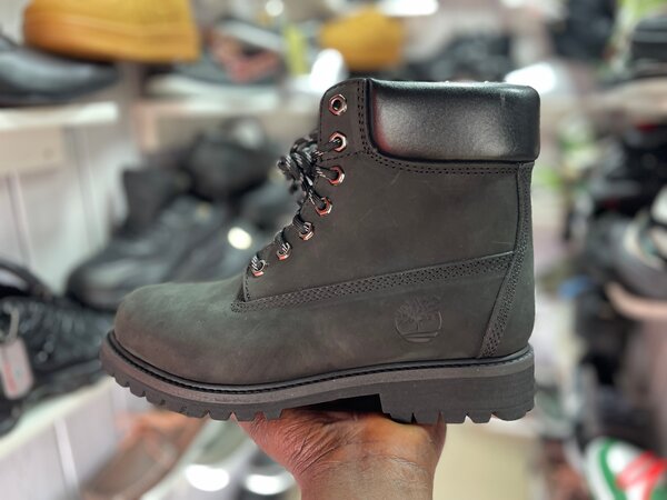 Bottes robustes en cuir pour hommes