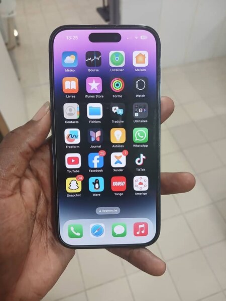 iPhone 14Pro avec le carton