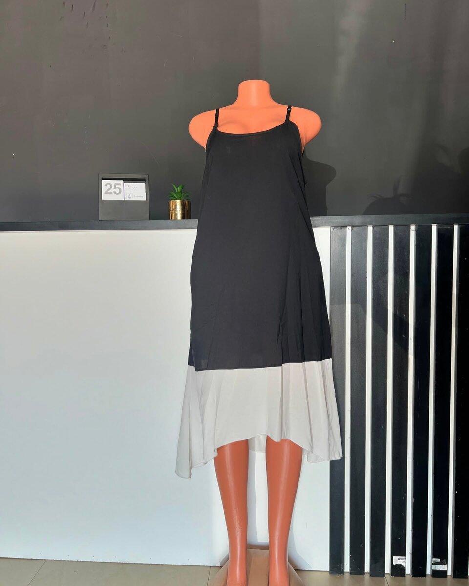  women's beautiful dress 