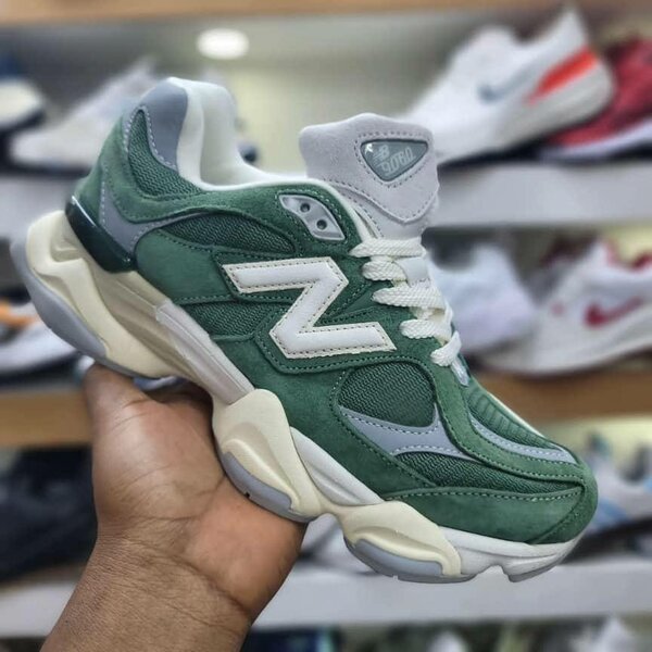 New Balance 9060