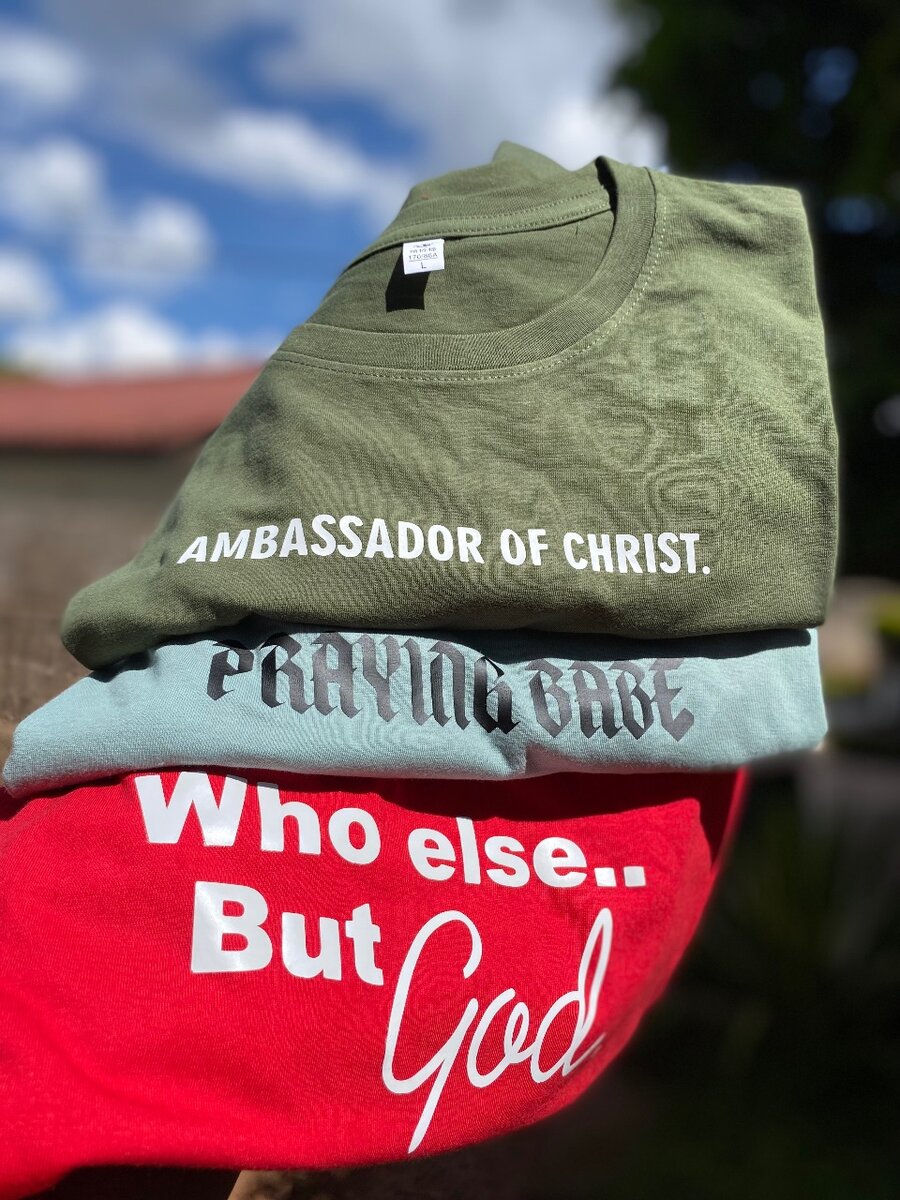 T-shirt printing. Customized