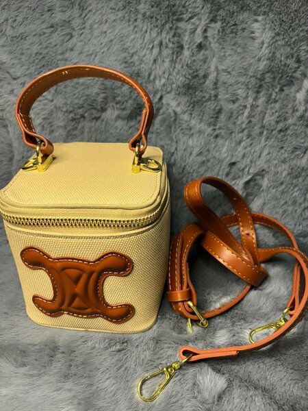 Sac à main en toile élégant