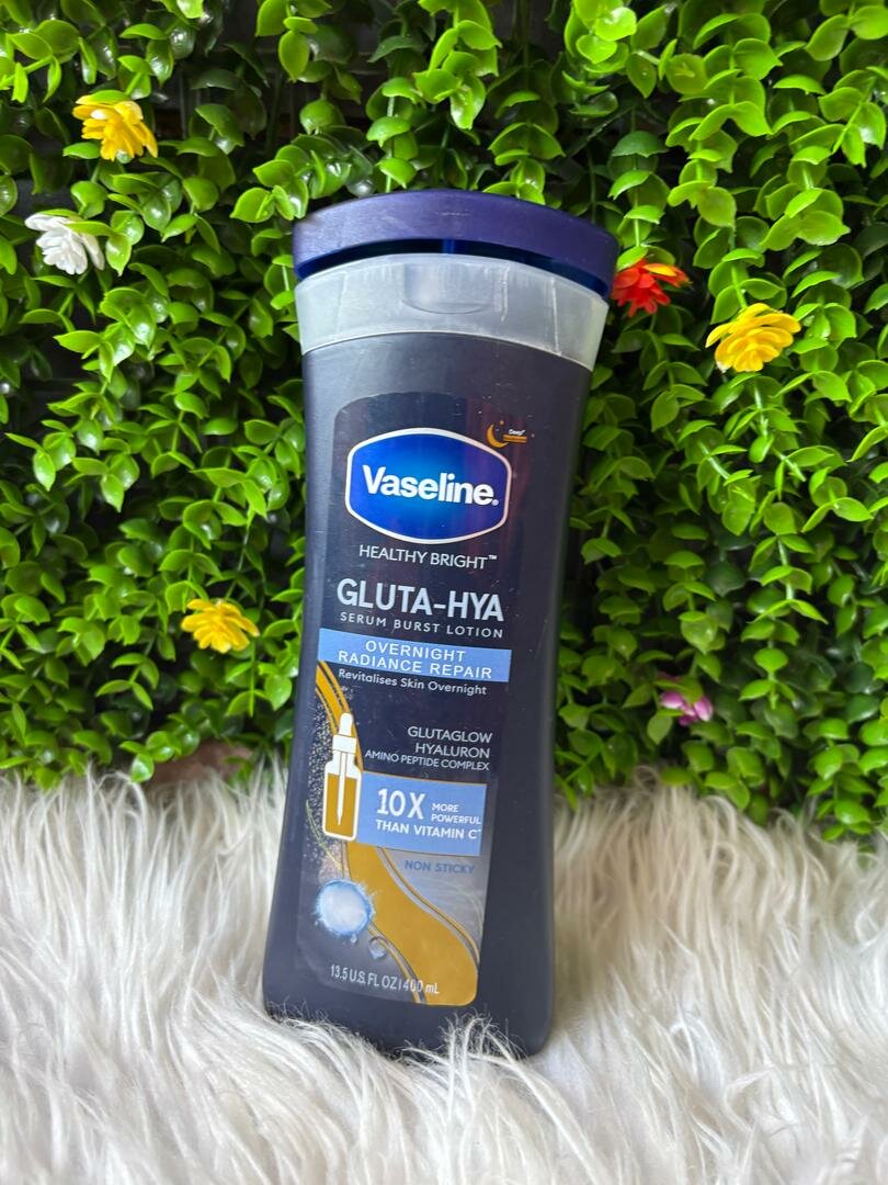 Vaseline Lotion Gluta-Hya Réparation Nuit