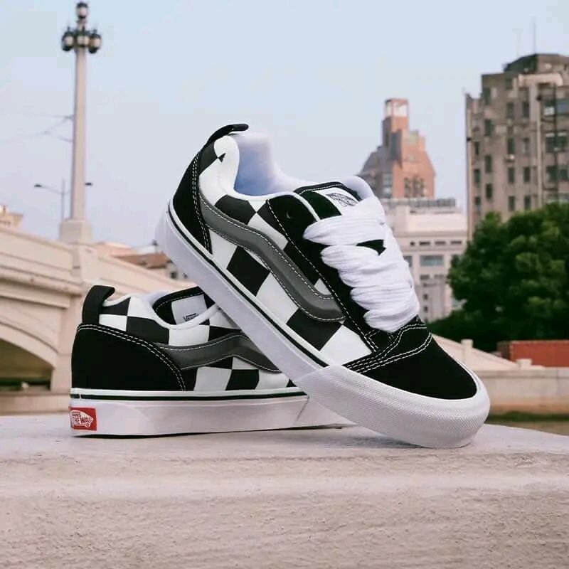 Vans skool knu
