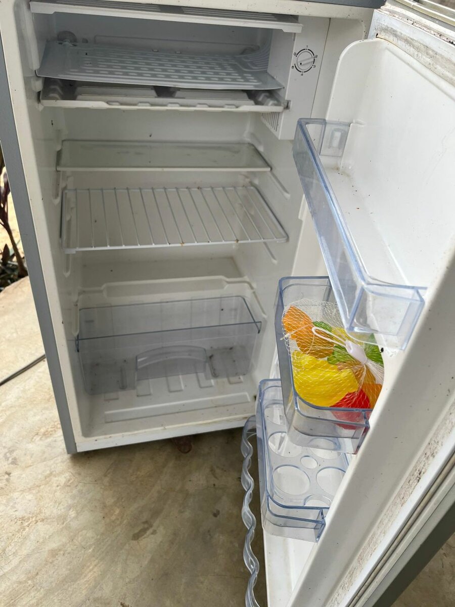 Mini réfrigérateur compact