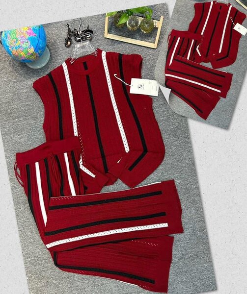 Ensemble tricot rayé moderne