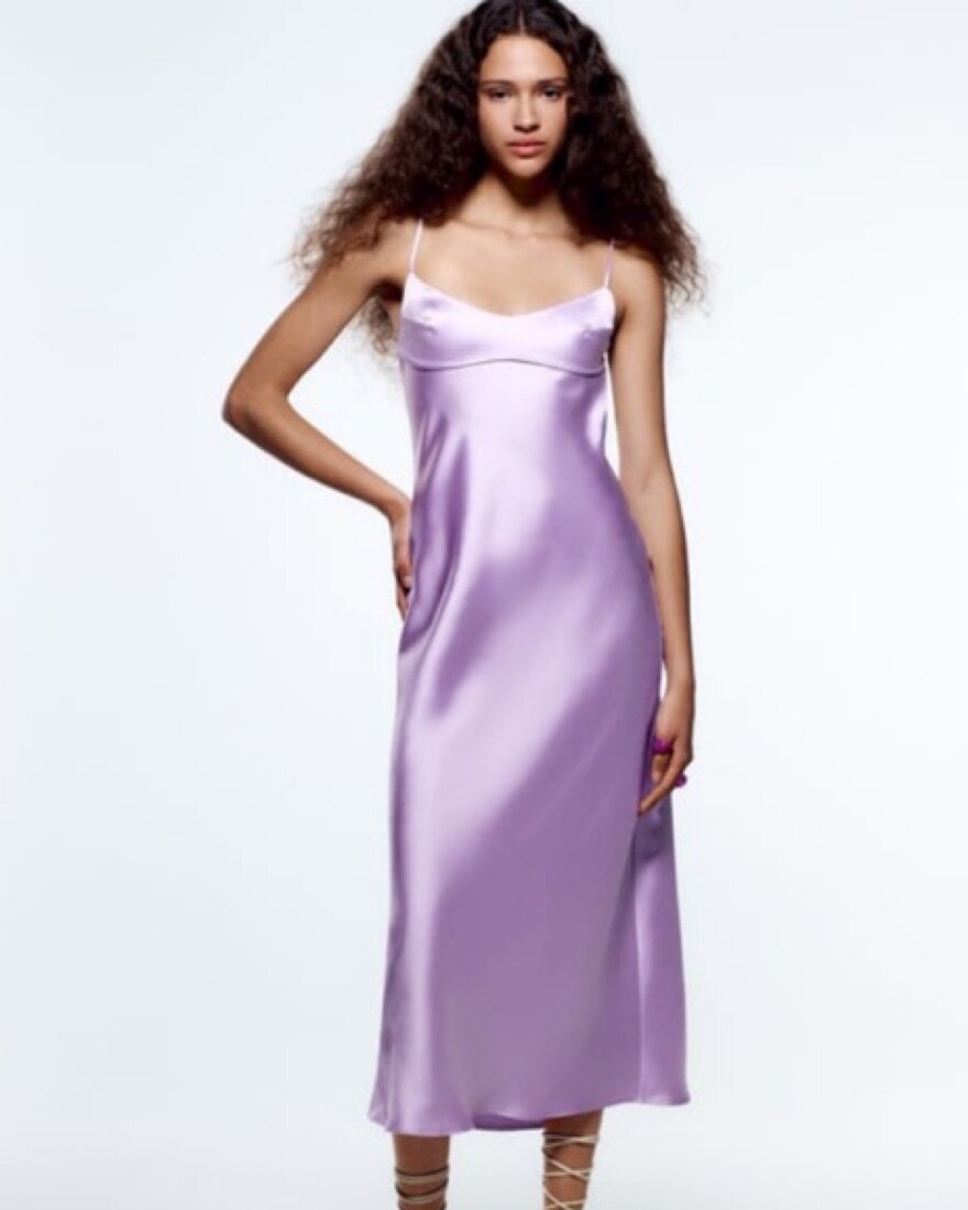 Robe en satin élégante