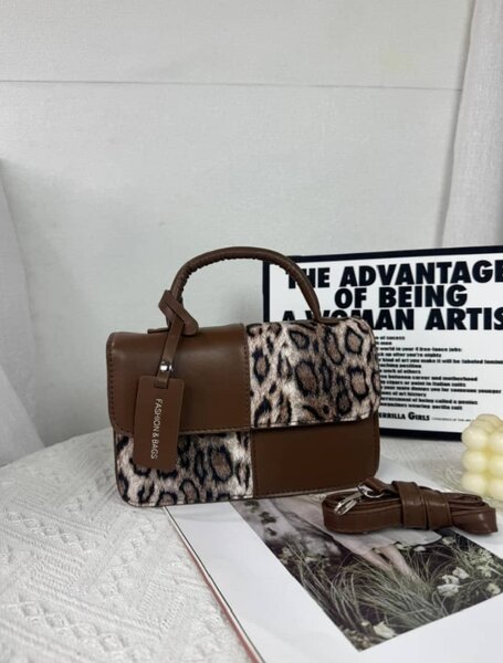 Sac à main tendance imprimé léopard