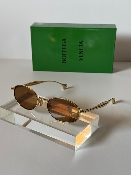 Bottega venetta sunglasses