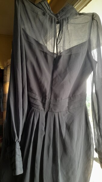 Robe élégante à manches longues