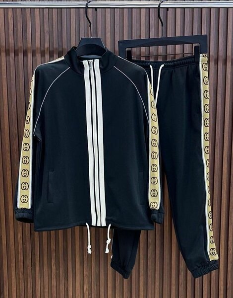 Hoodies & joggers sets