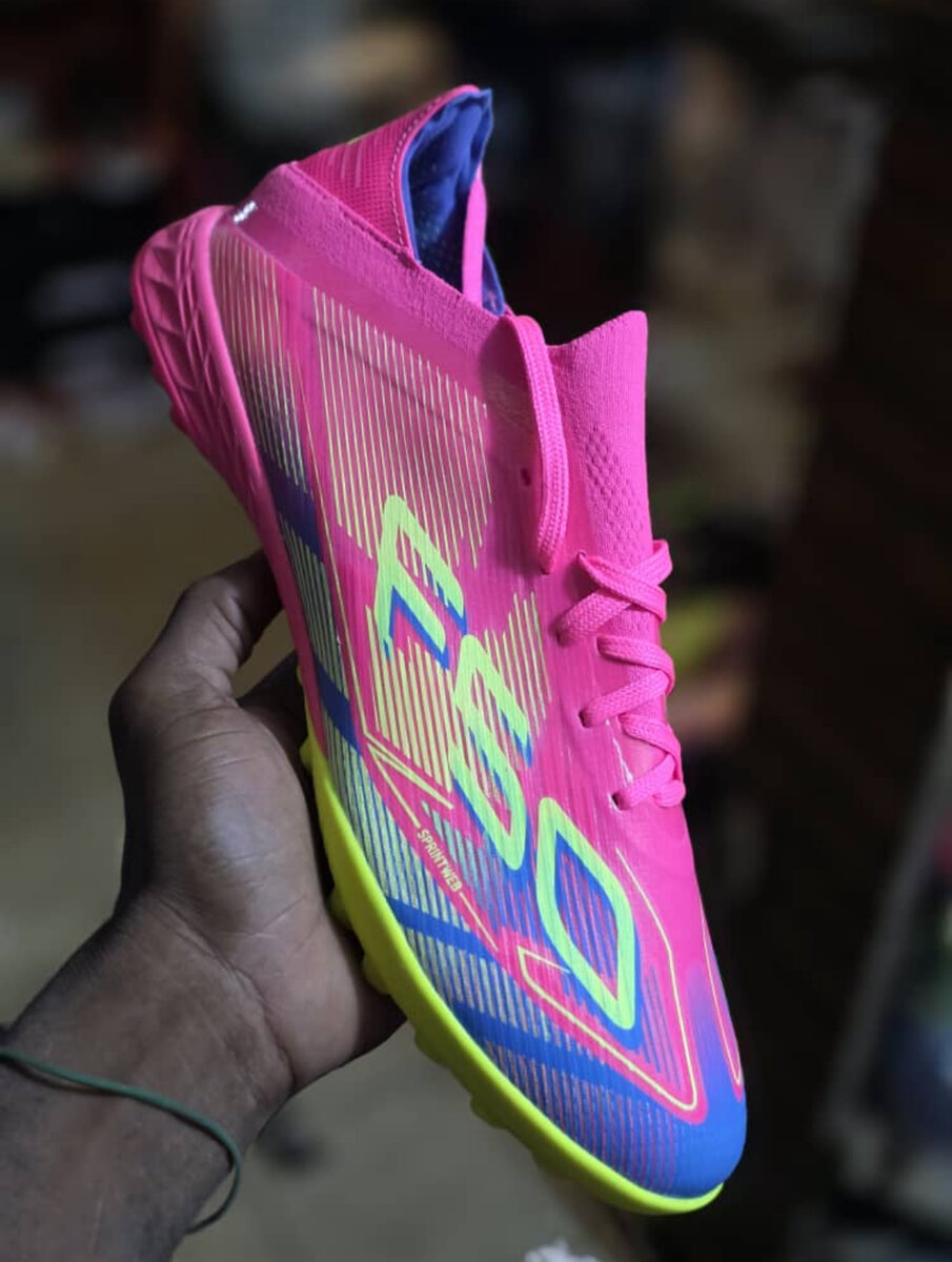 Chaussures de foot F50