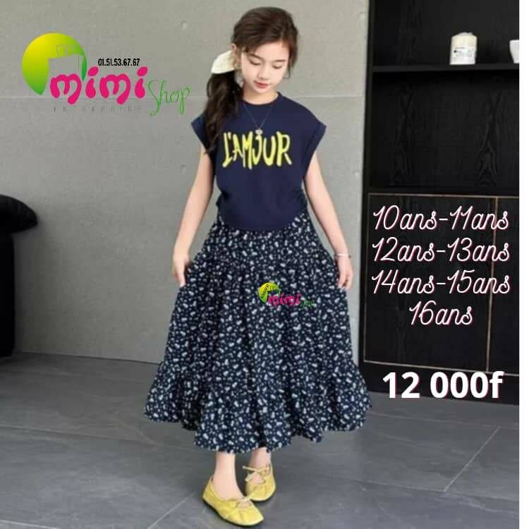 Ensemble haut et jupe fleurie