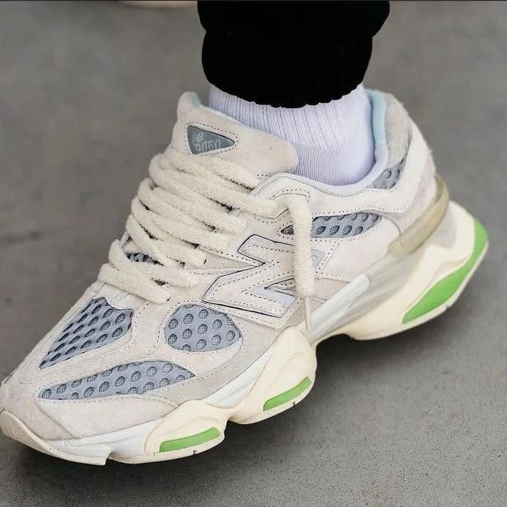 New balance 9006