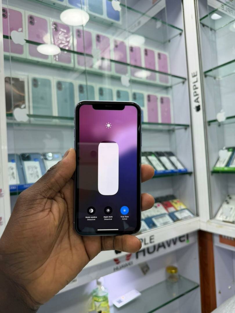 11 simple 64 Go Casi retour